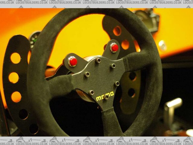 Steering wheel and indicators