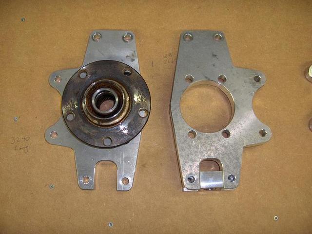 Front uprights with bearing hub
