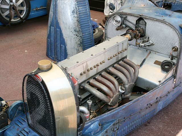Bugatti Steering