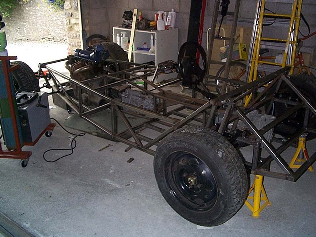 chassis with wheels 3