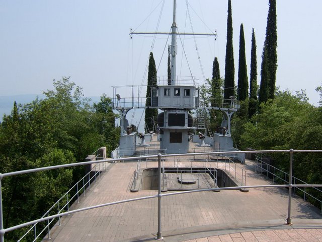 Gardone Gunboat