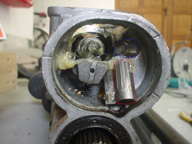 Remove reverse detent type 9 gearbox