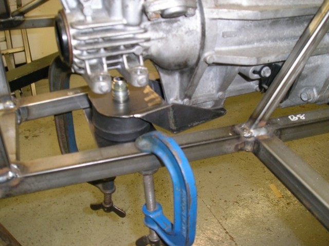 QH EM3168 Gearbox Mounting 