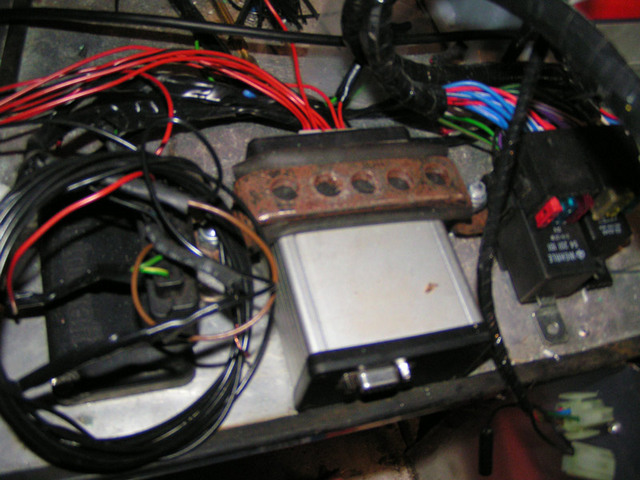 Spaghetti junction!  Engine wiring